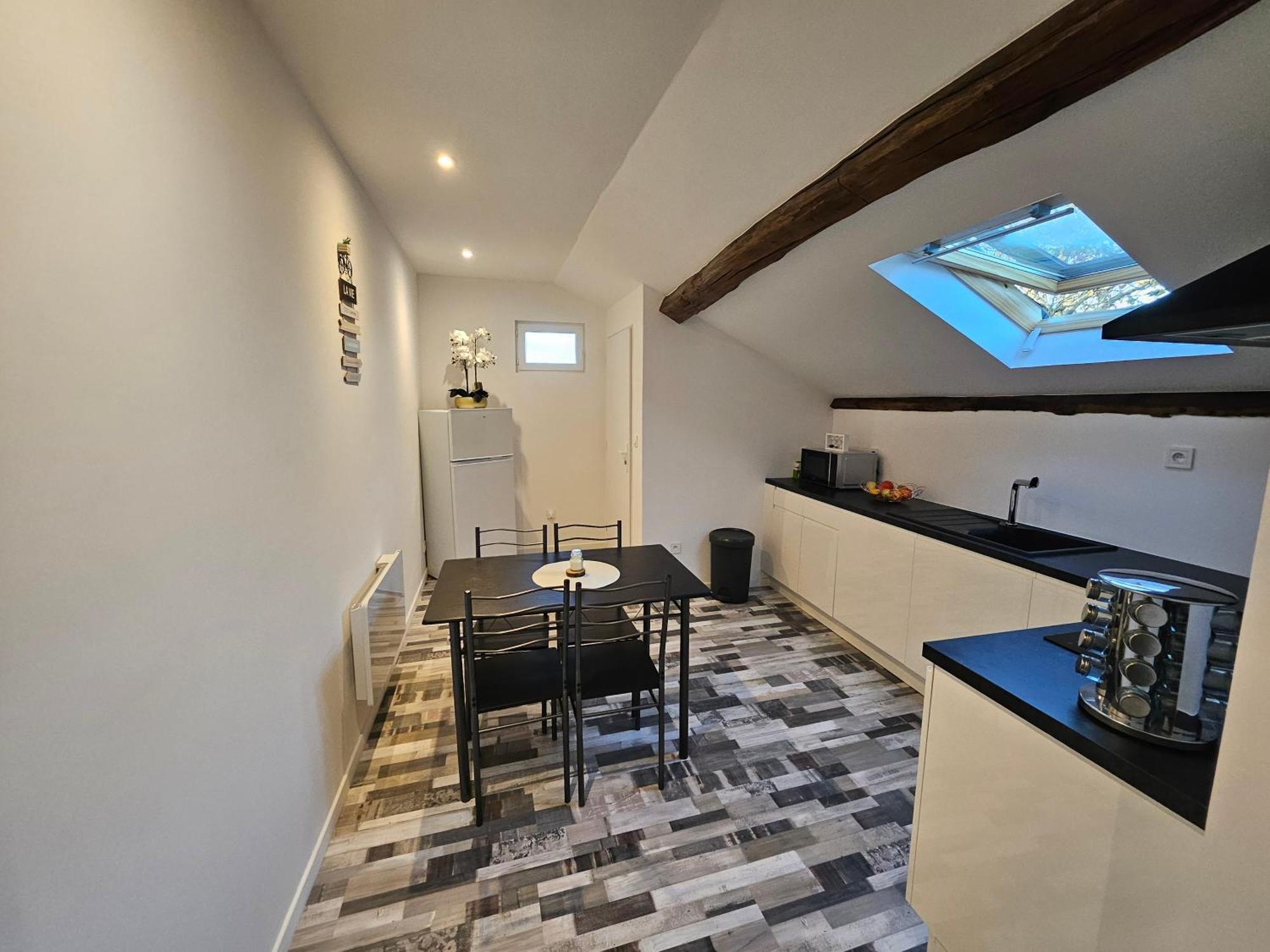 Joli Appartement Mansarde ドシーズ エクステリア 写真