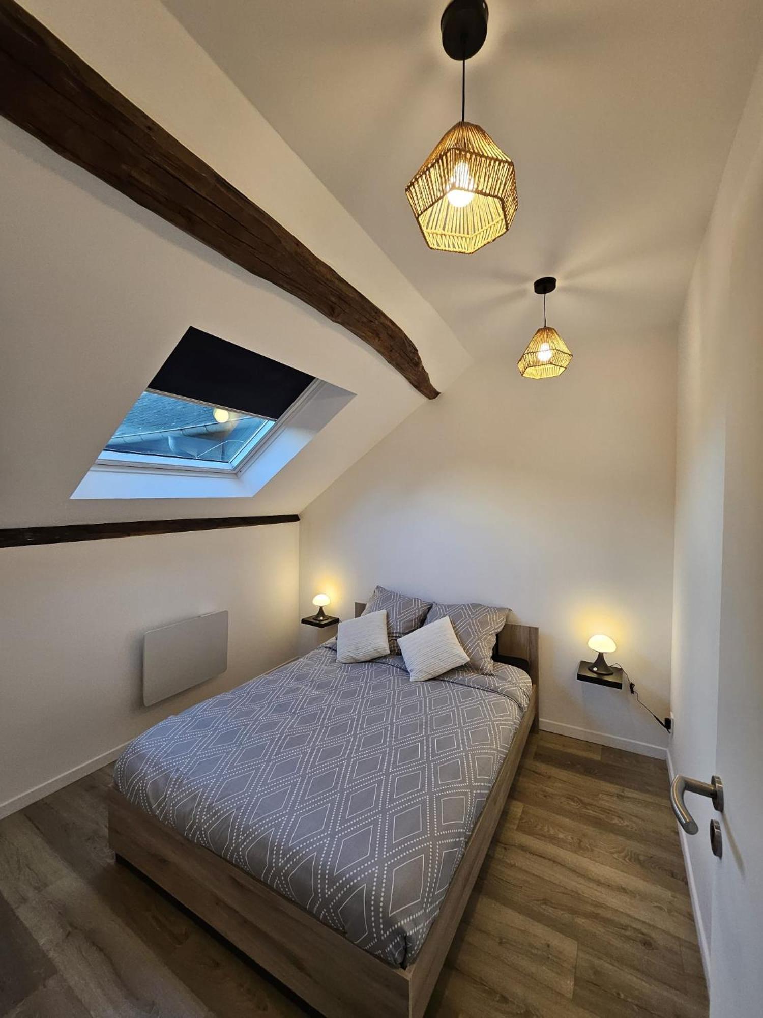 Joli Appartement Mansarde ドシーズ エクステリア 写真